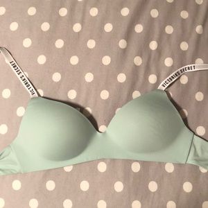Wireless Victoria’s Secret bra